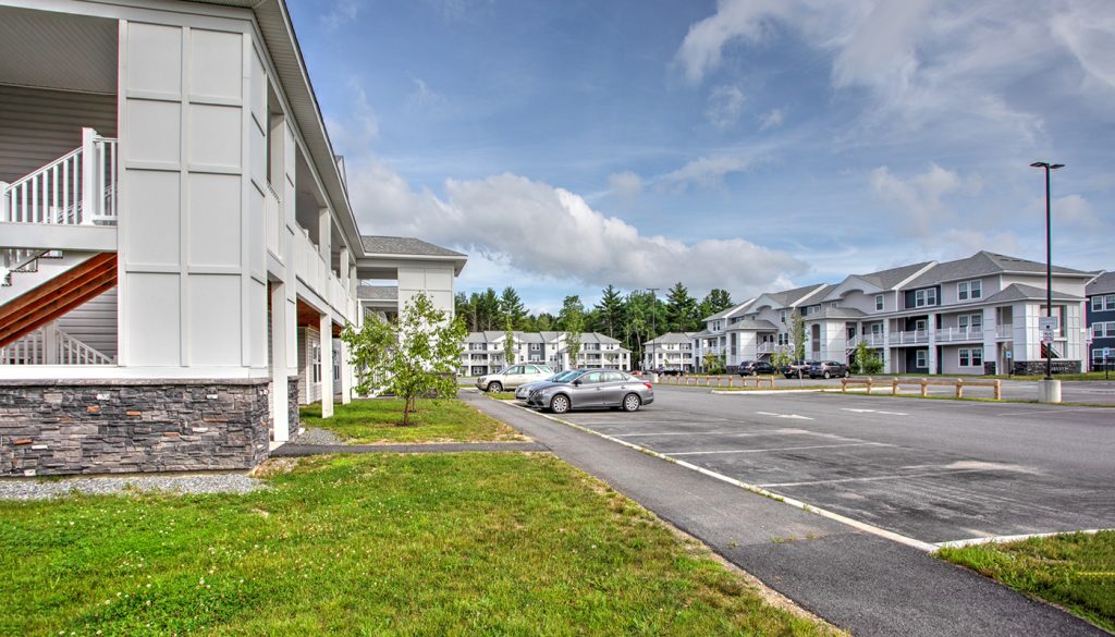 The Avenue at Orono IQ Machines