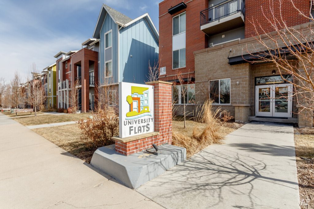 University Flats IQ Machines